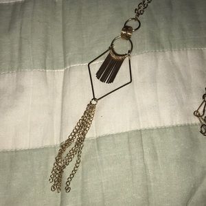 Long necklace gold
